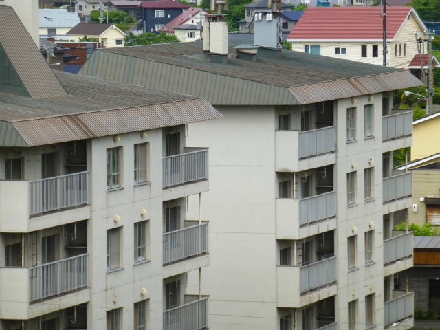 Read more about the article 築50年のマンション、買っていいの？“選ばれる古マンション”に共通する5つの条件